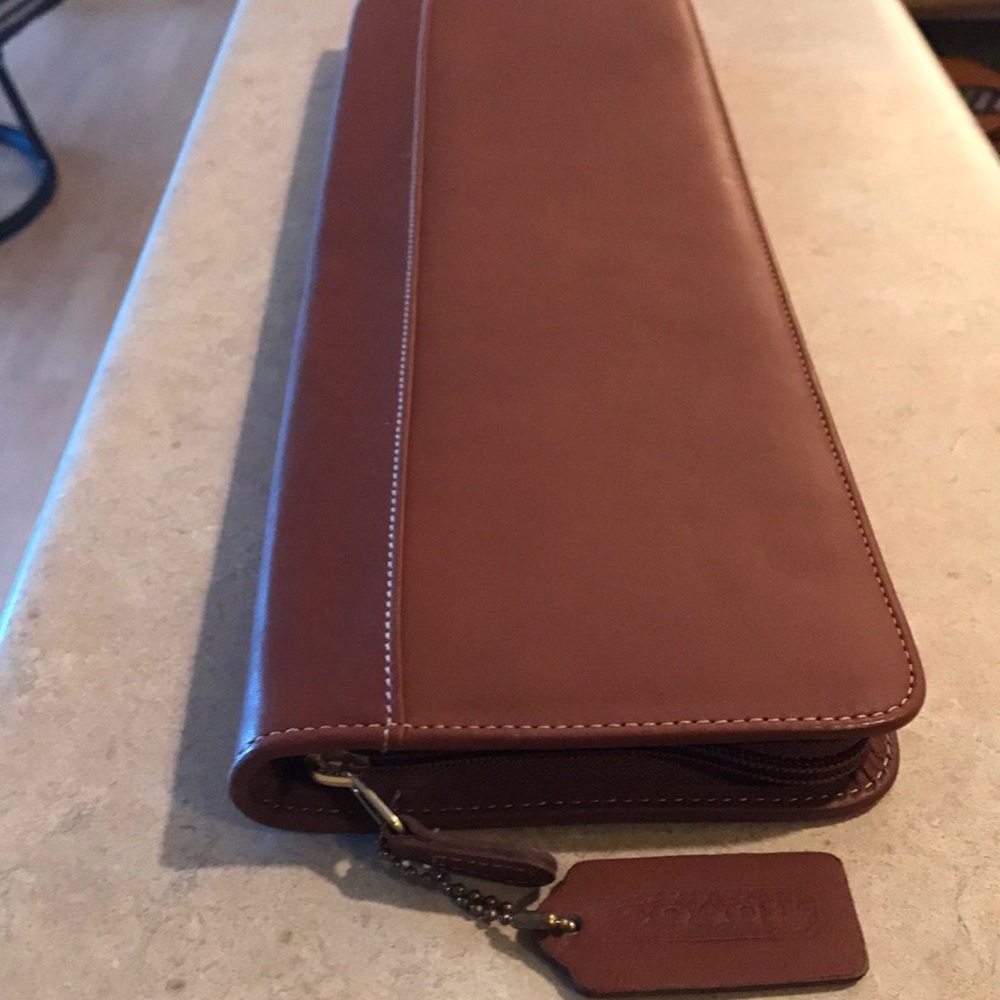 COACH vintage men's leather tie holder